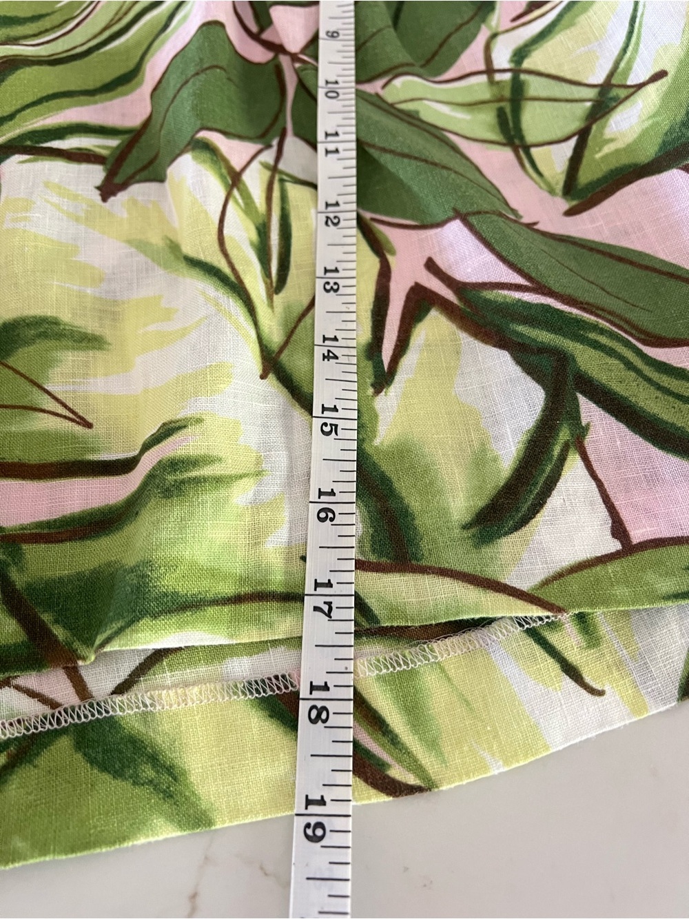 Tommy Bahama 100% Linen Tropical Leaf Shorts Fits Like Size 16 Pink Green - Picture 11 of 13
